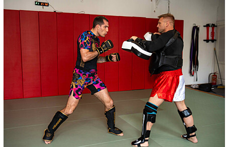 Techniki walki w MMA - rodzaje, płaszczyzny i sposoby stosowania chwytów 